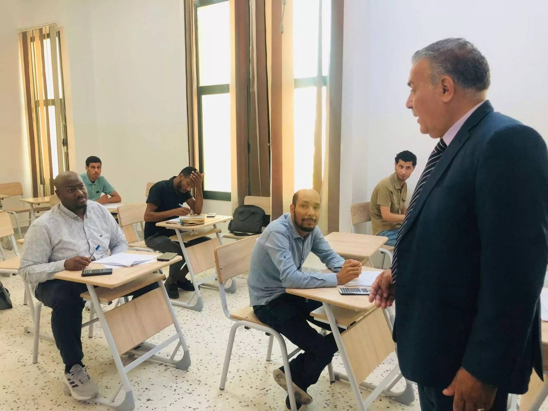 انطلاق فعاليات امتحانات النهائية لطلبة الاجازة العليا (الماجستير ) ( مدرسة   العلوم التطبيقية و الهندسية)