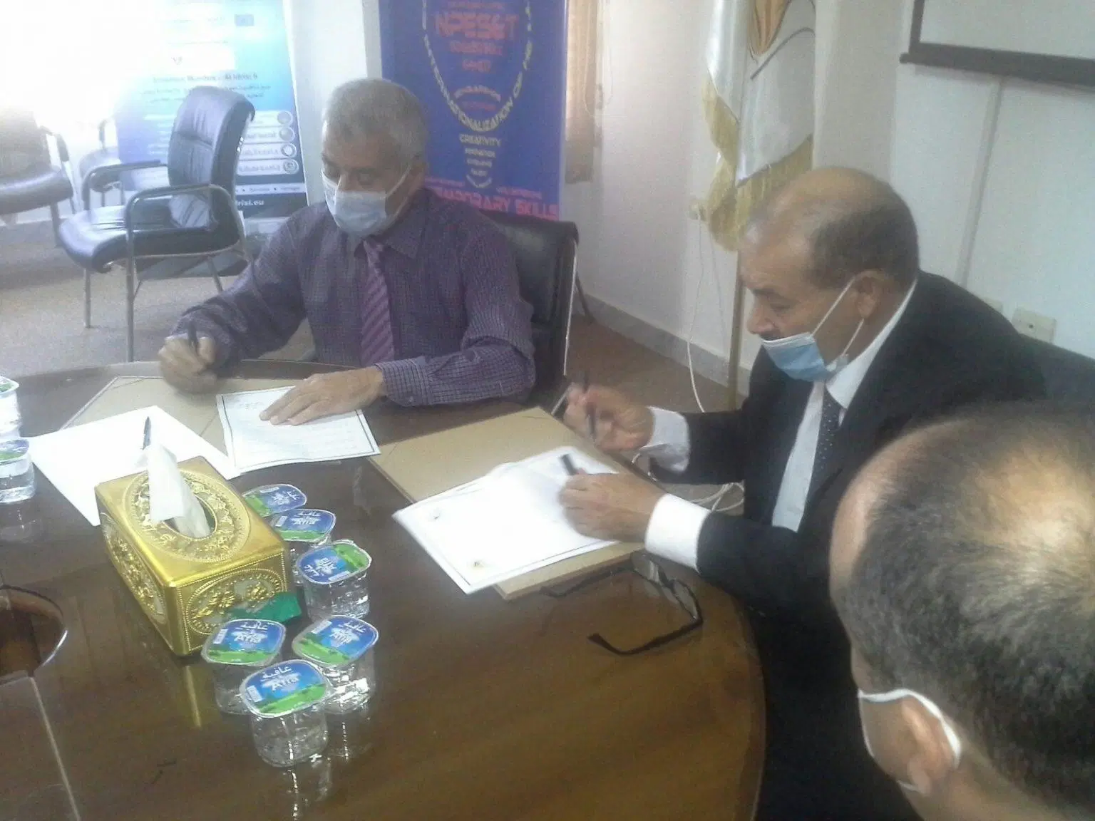الأكاديمية الليبية للدراسات العليا توقع إتفاقية تعاون مع  الجامعة المفتوحة