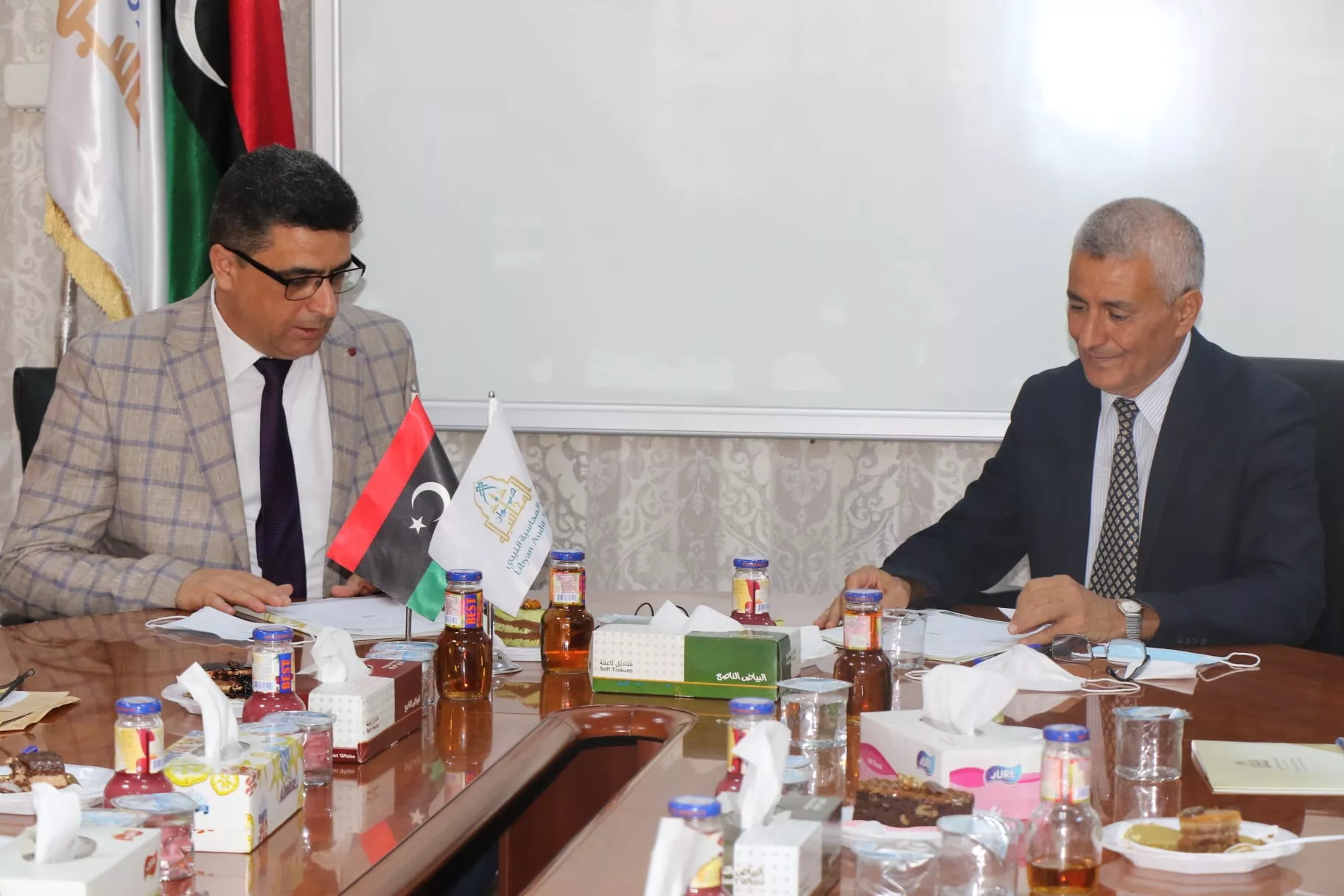 الاكاديمية الليبية توقع اتفاقية تعاون علمي مشترك مع ديوان المحاسبة