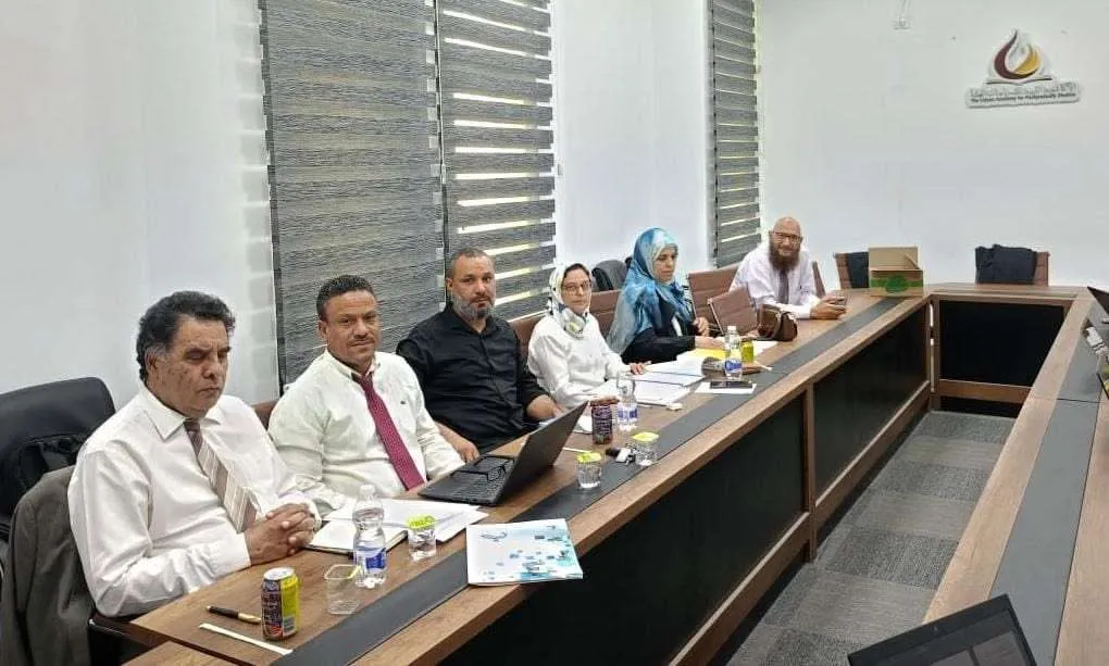 قسم الهندسة الكيميائية والنفطية يناقش المقترحات البحثية وتقارير نصف المدة لطلبة الدراسات العليا  جنزور | 24 يونيو 2026