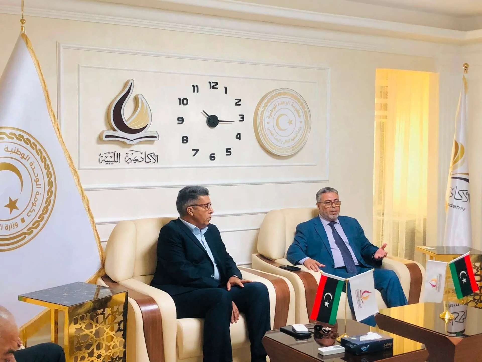 الأكاديمية الليبية للدراسات العليا ومصلحة الآثار تبحثان آفاق التعاون العلمي والأكاديمي لمعالجة التحديات الميدانية بالبحث العلمي  جنزور – 22 يوليو 2026