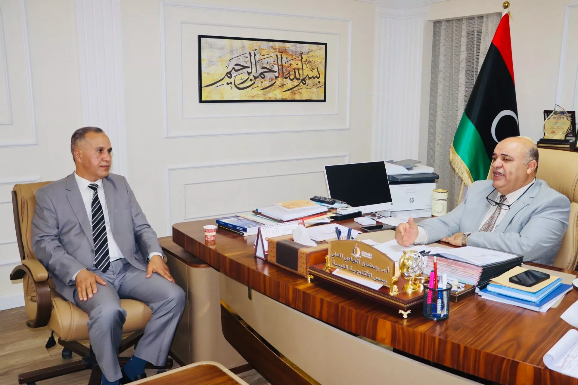 زيارة عضو المجلس الأعلى للدولة عن مدينة الكفرة للاكاديمية الليبية