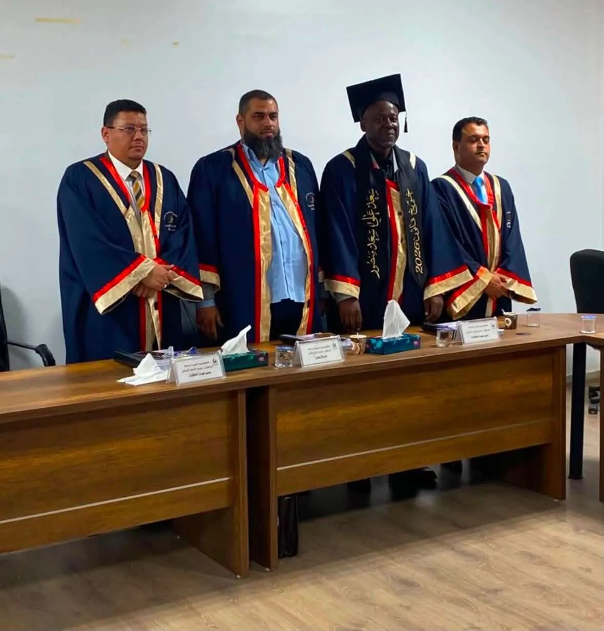 مشاركة عضو هيئة التدريس بقسم القانون العام بمدرسة العلوم القانونية بالأكاديمية الليبية للدراسات العليا في مناقشة رسالة ماجستير بفرع مصراتة