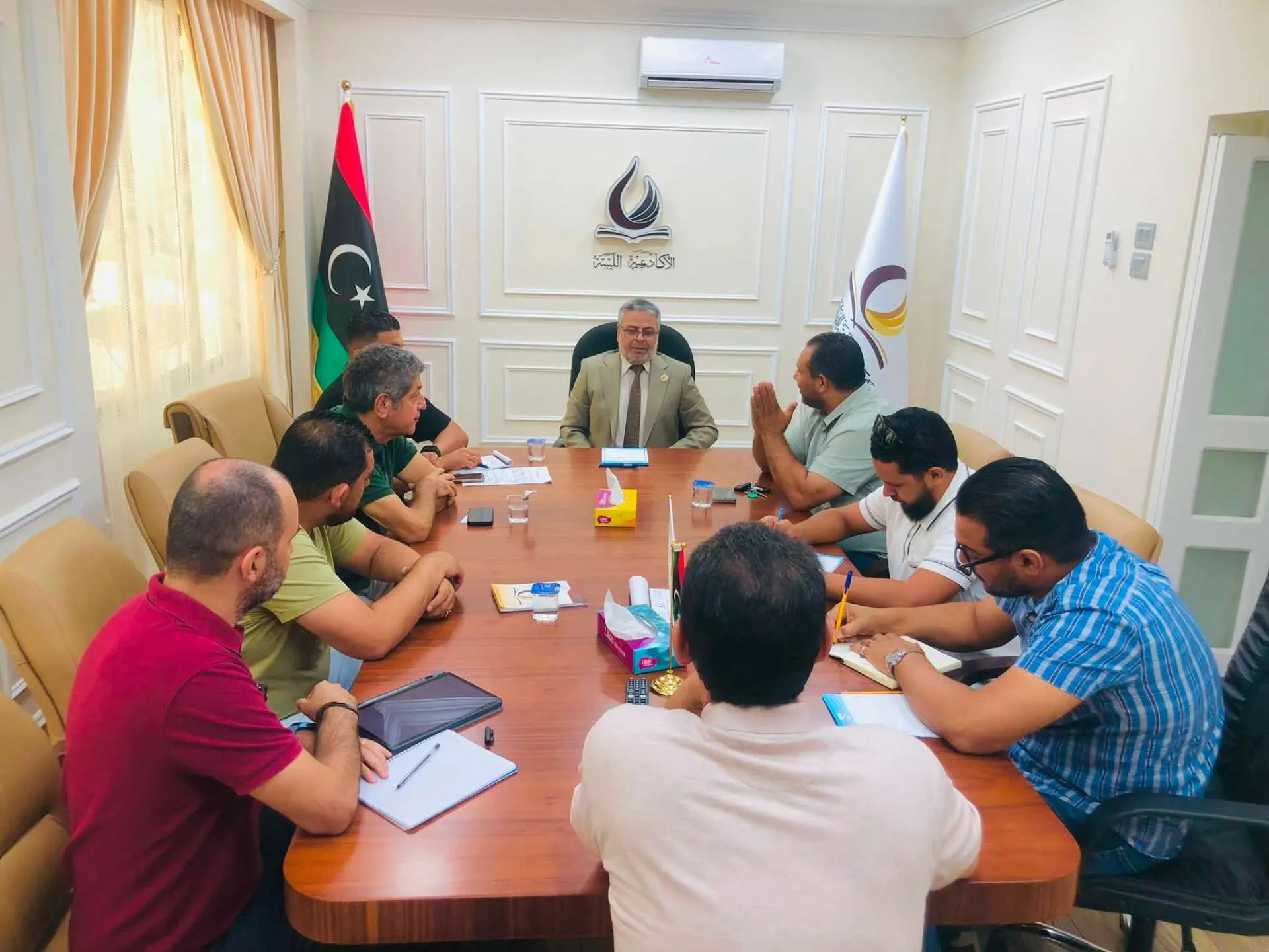 فريق من جهاز تنمية وتطوير المراكز الإدارية يزور الأكاديمية الليبية للدراسات العليا لمتابعة تنفيذ مشروعات التطوير  جنزور | 30 يوليو 2026