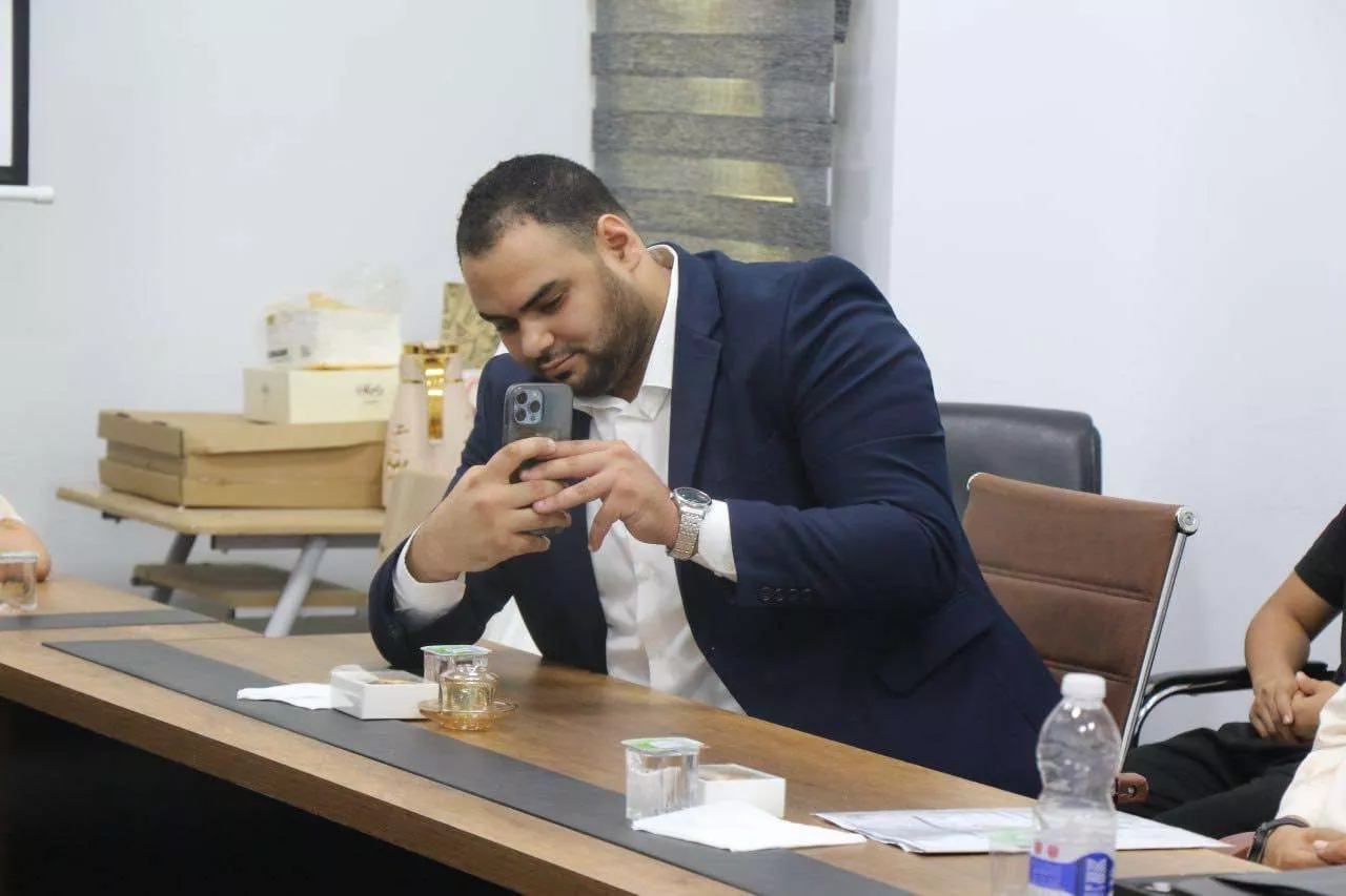 مدرسة العلوم الإنسانية تُجيز رسالة ماجستير المعنونه بــ