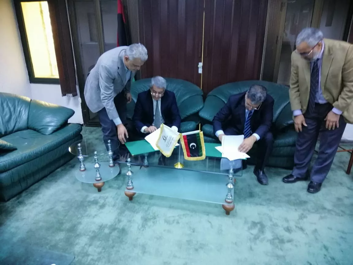 توقيع اتفاقية تعاون بين مستشفى طرابلس المركزي والأكاديمية الليبية