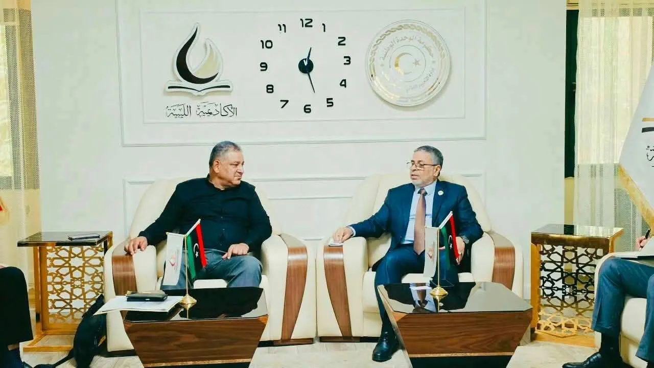 الأكاديمية الليبية للدراسات العليا تبحث تعزيز التعاون مع 