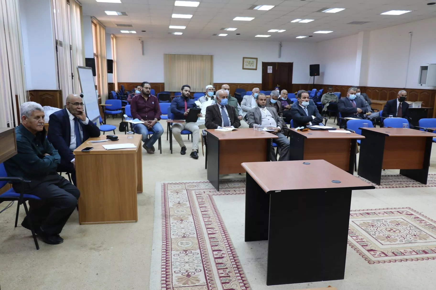 الأكاديمية الليبية تقيم ورشة عمل حول (فرص الانتقال السياسي في ليبيا رهانات الحاضر وتحديات المستقبل)