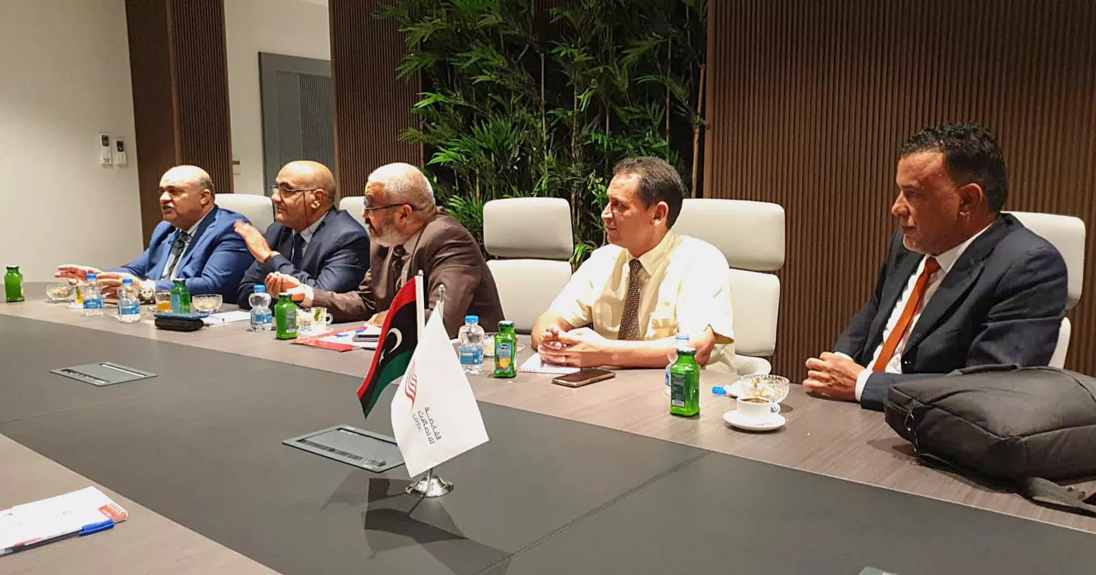 اجتماع مشترك بين الاكاديمية الليبية والشركة الليبية القابضة للاتصالات ( LPTIC)