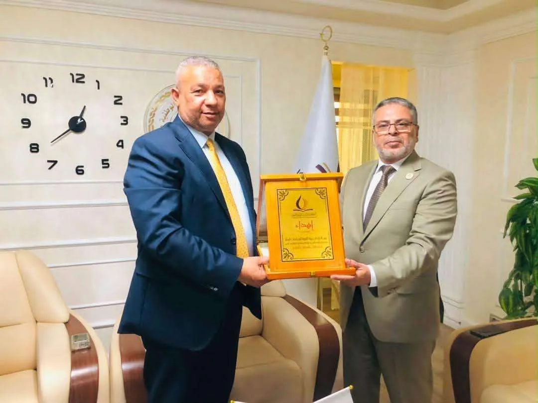 بلدية جنزور والاجهزة الامنية  في زيارة رسمية للاكاديمية الليبية للدراسات العليا