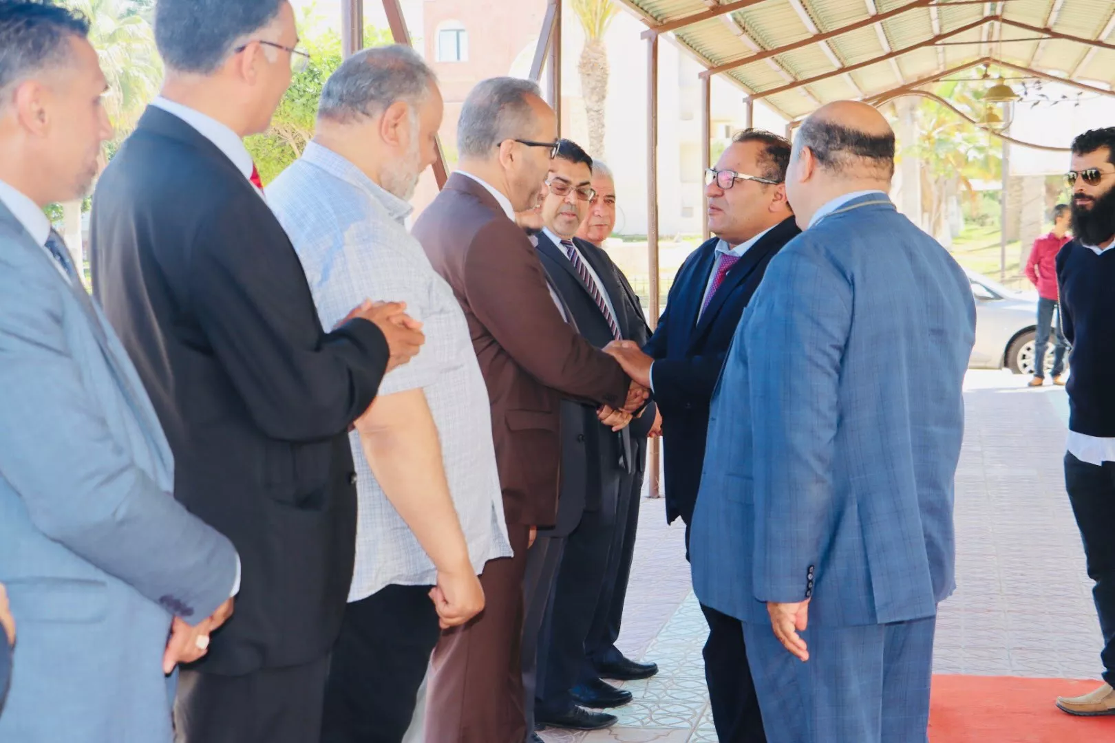 اجتماع وزير التعليم العالي والبحث العلمي مع رئيس الاكاديمية ورؤساء الفروع والمسؤولين بالأكاديمية الليبية