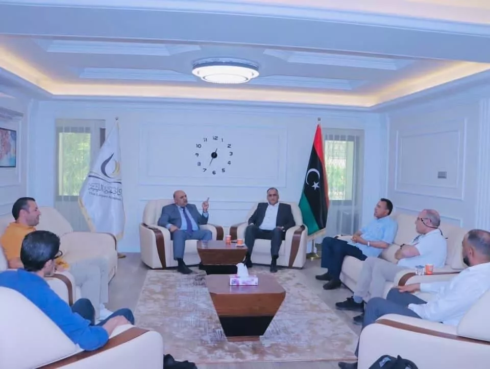 زيارة رئيس لجنة التعليم بالبرلمان للأكاديمية الليبية للدراسات العليا