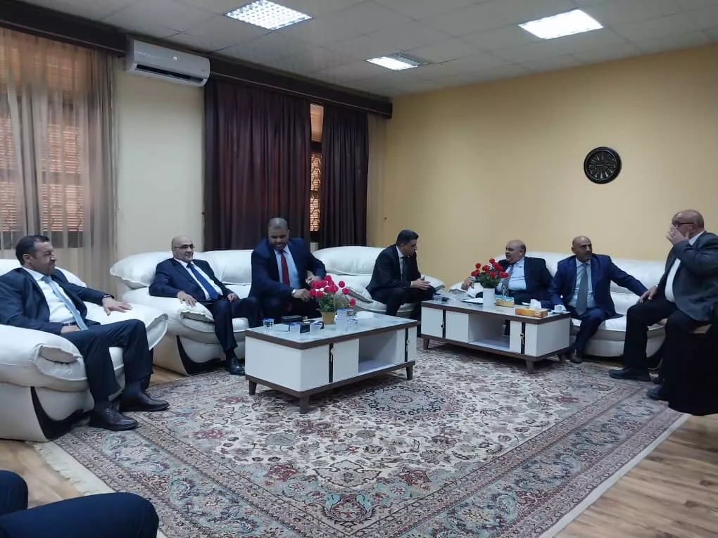 توقع الأكاديمية الليبية للدراسات العليا اتفاقية تفاهم مع  ديوان المحاسبة وبمشاركة المعهد الوطني للادارة