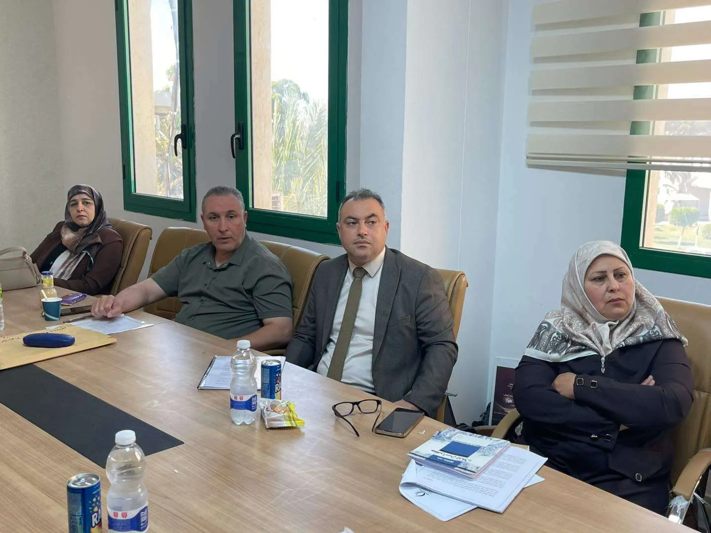 سيمنار علمي لطلبة مدرسة الدراسات الاستراتيجية والدولية بقسم العلاقات الاقتصادية والدولية لمناقشة مقترحات بحوث الماجستير.
